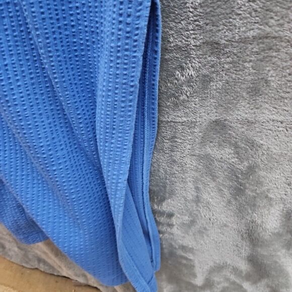 Intimate Essentials Women's Med Blue 1/2 Zip Short Sleeve Long Robe Side Slits - Picture 7 of 11